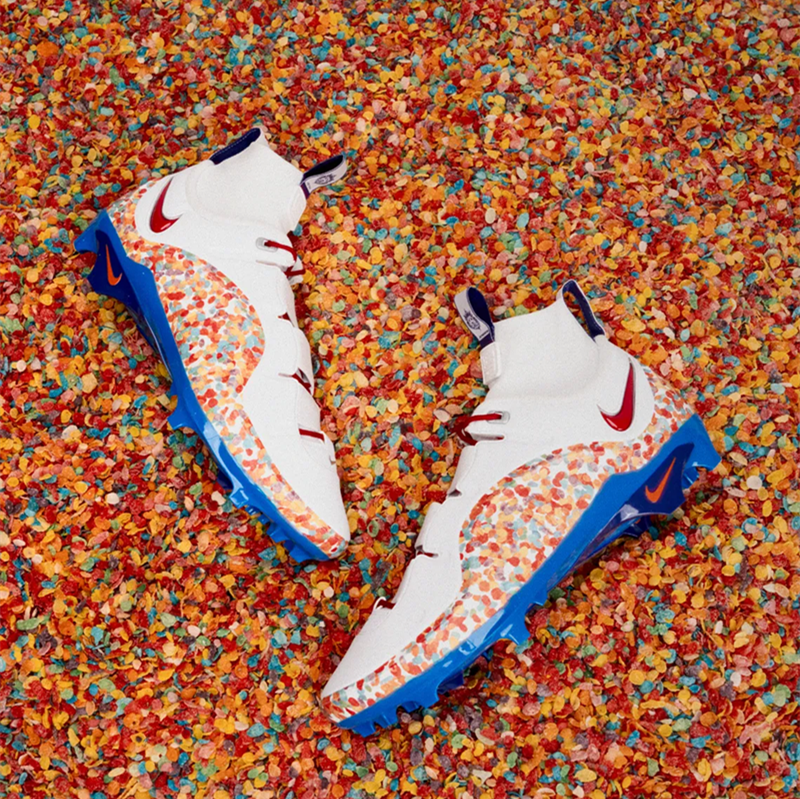 LeBron James Gave Ja'Marr Chase a Pair of Nike LeBron 4 "Fruity Pebbles" Cleats