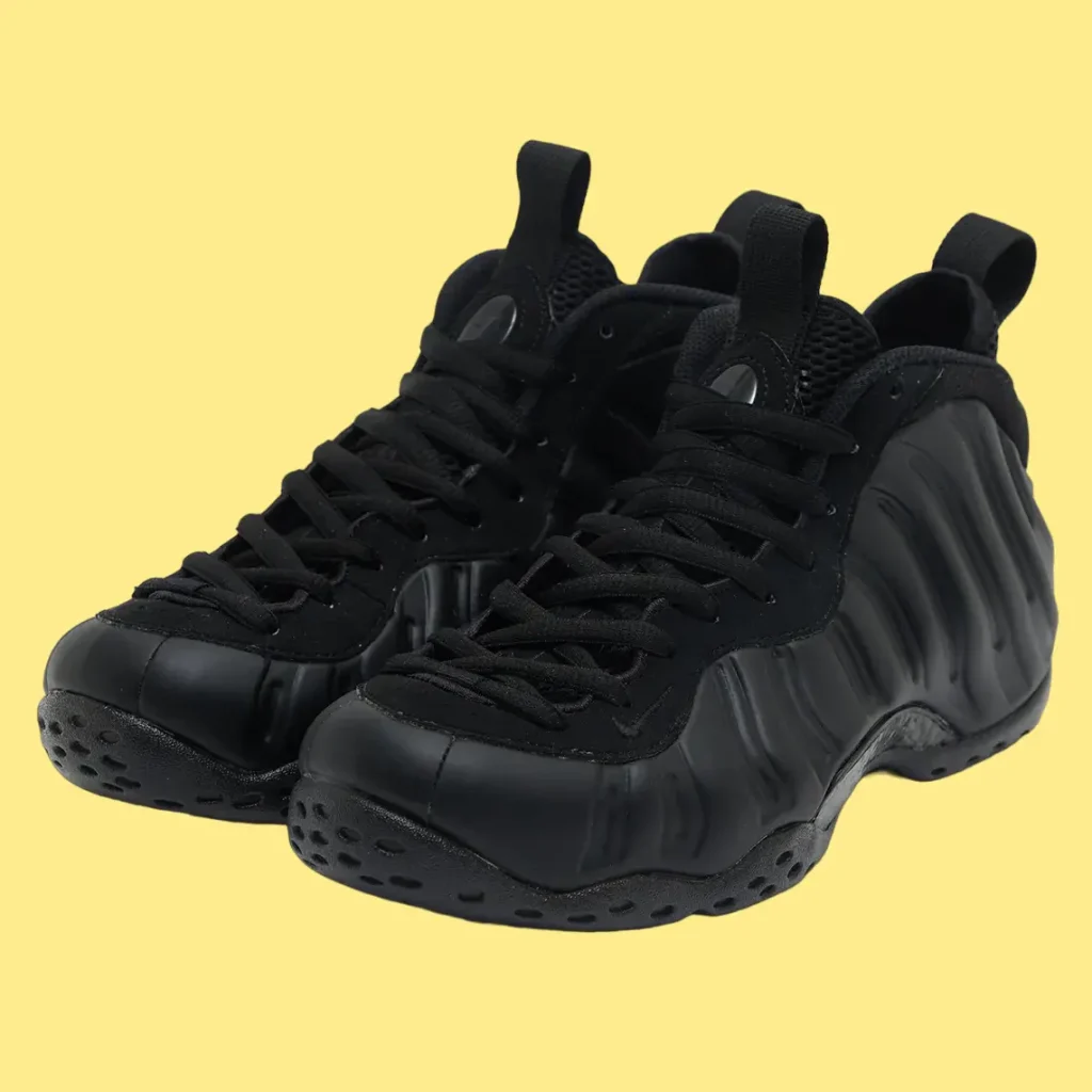 Nike Air Foamposite One Anthracite toebox