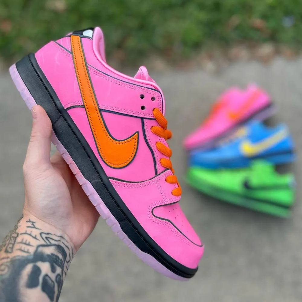 Nike SB Dunk low and The Powerpuff Girls pink sneakers