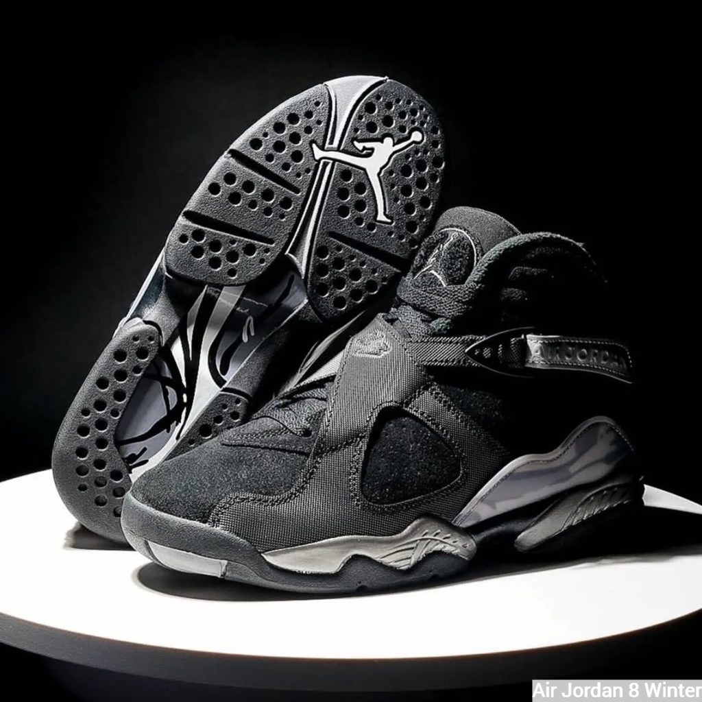 Air Jordan 8 Winterized logo on sole