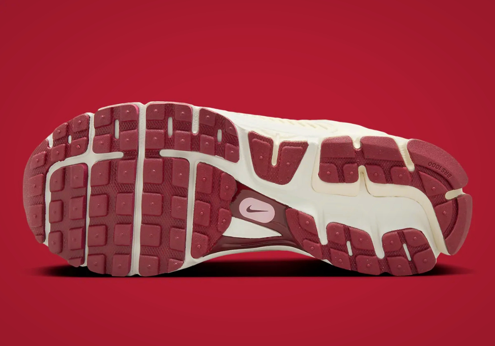 Nike Zoom Vomero 5 Valentine's Day - sole units