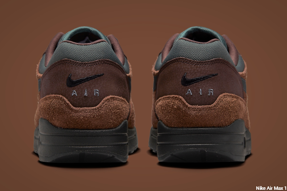 Nike Air Max olive green and brown - heel cap