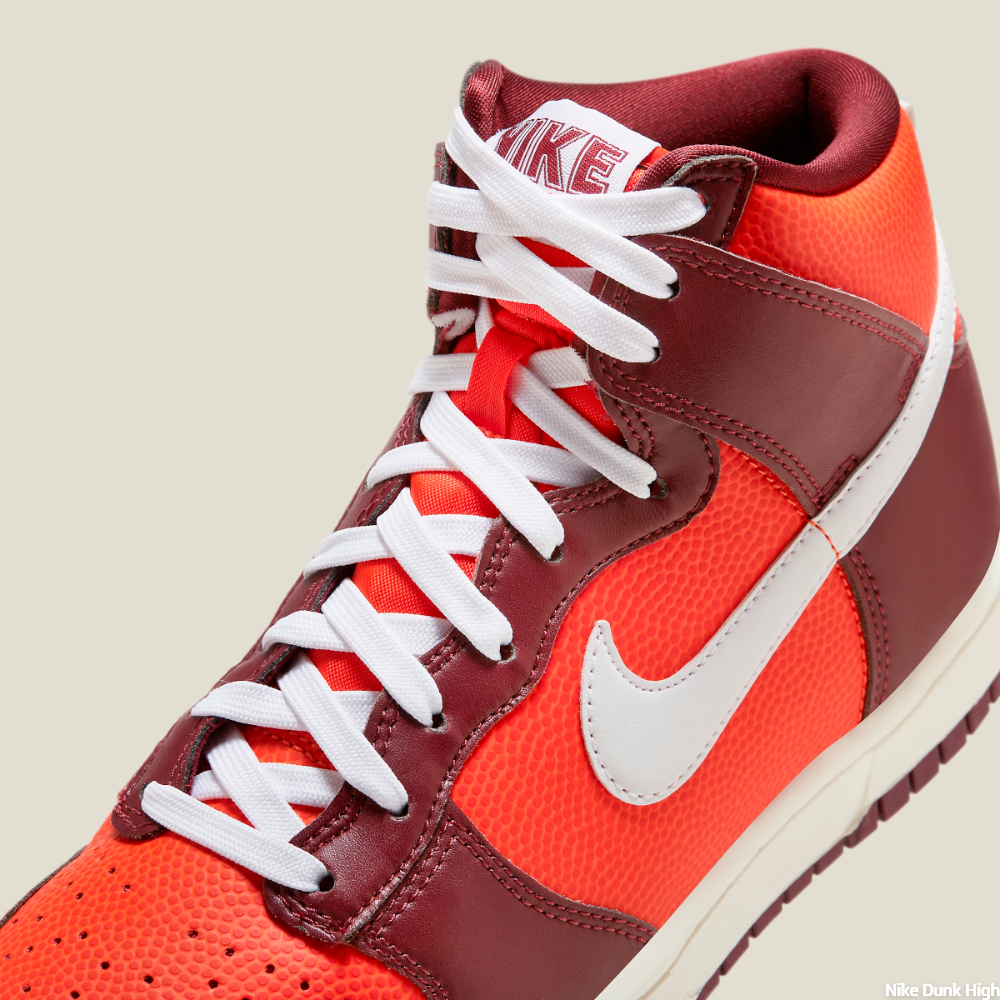 Nike Dunk High Be True To Her School - shoe laces and top collar