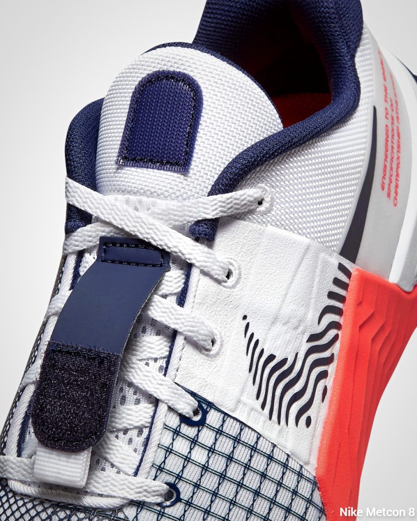 Nike Metcon 8 laces