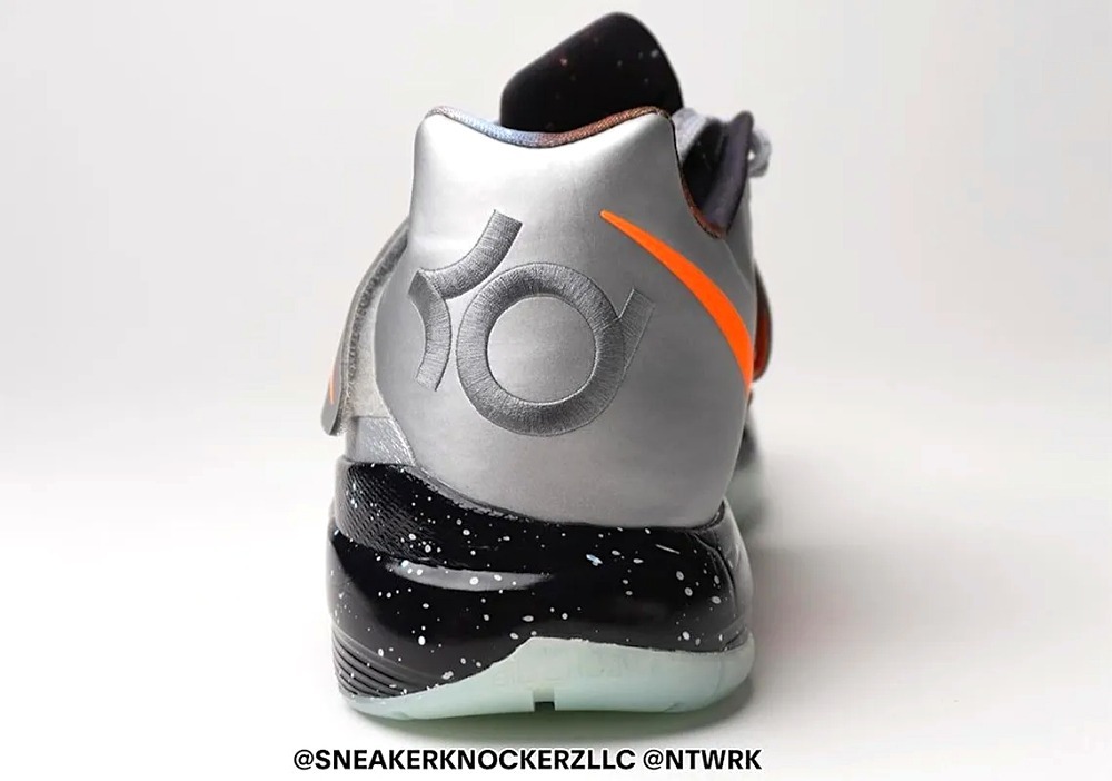 Nike KD 4 'Galaxy' heel counter