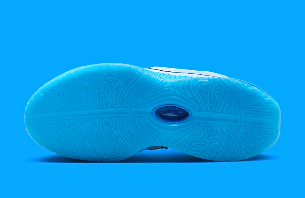 Nike LeBron 21 electric blue sole