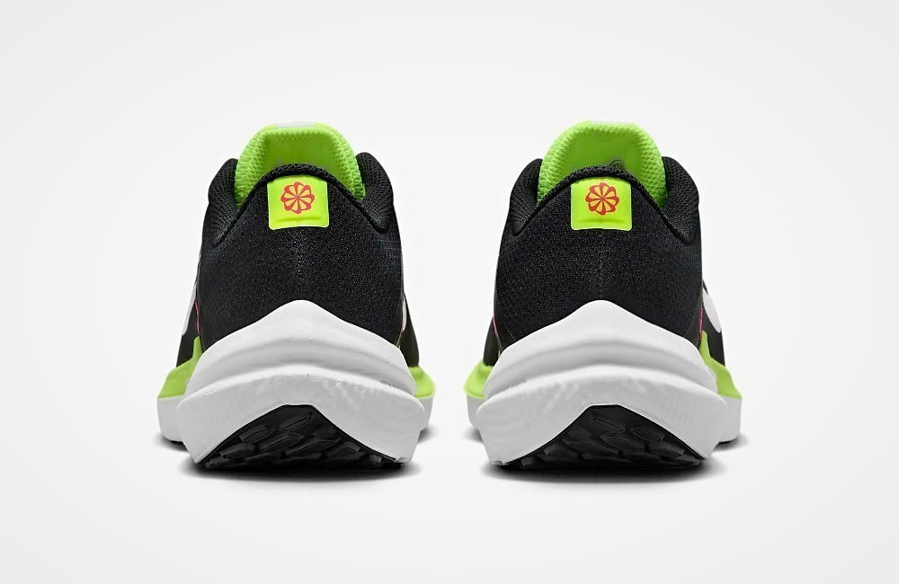 Nike Winflo 10 heel