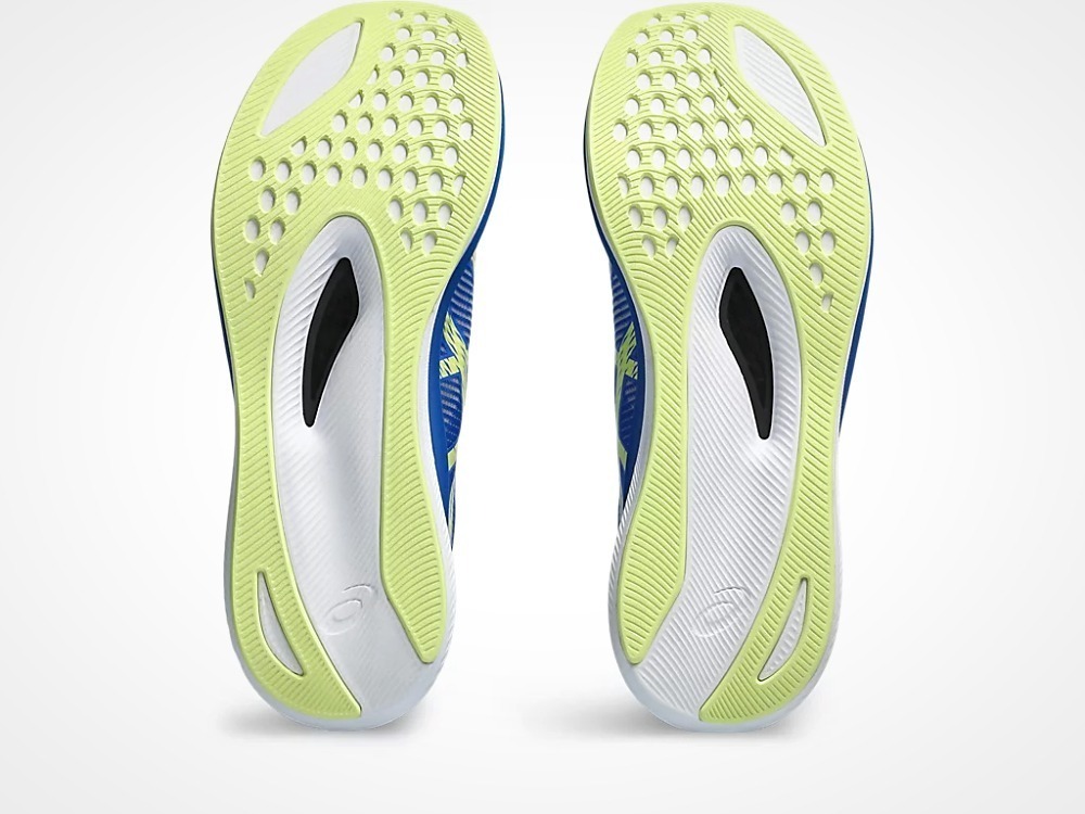 Magic Speed 3 carbon plate outsole
