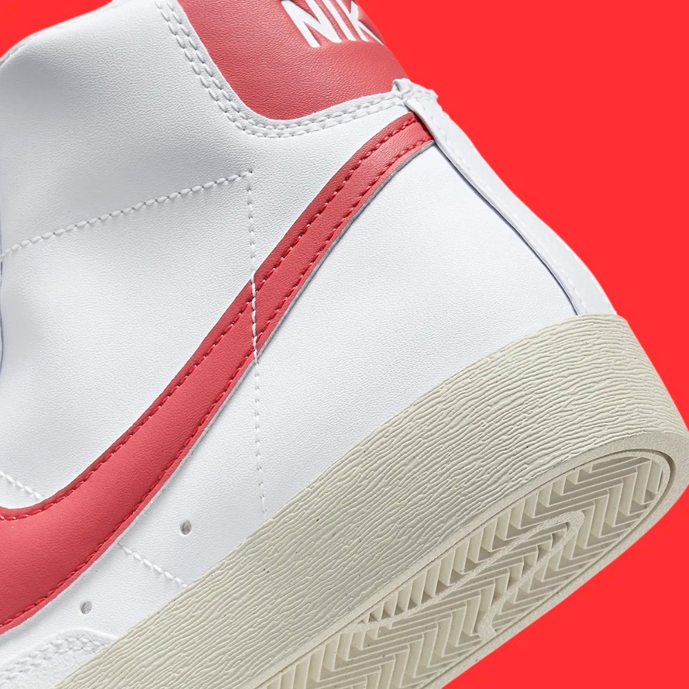 Nike Blazer Mid ’77 heel/outsole