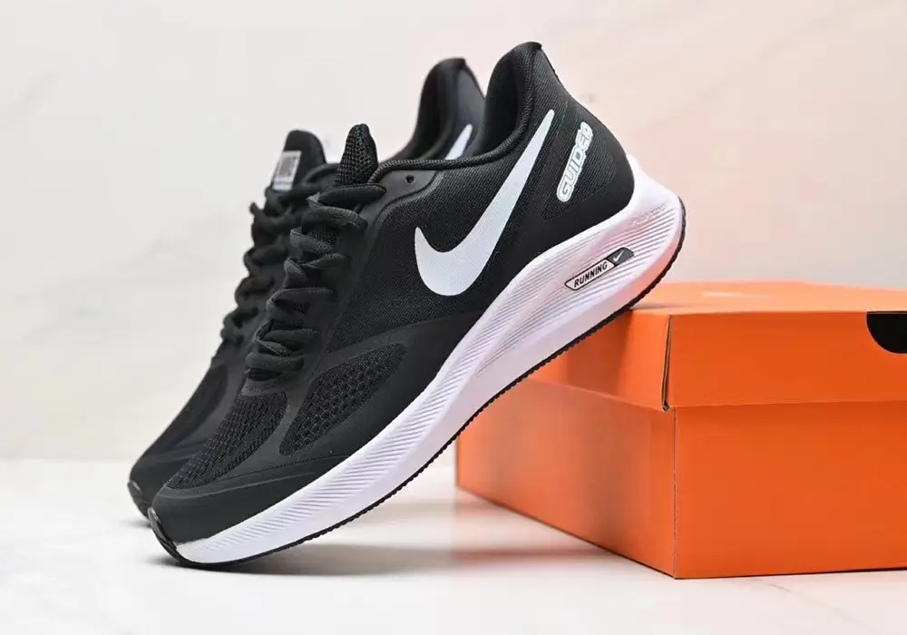 Nike Air Zoom Pegasus 7x in 'black/white'