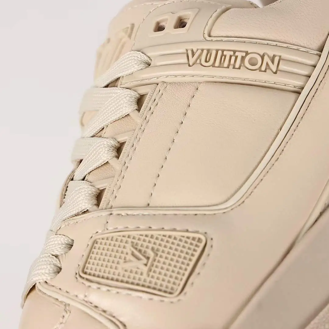 beige LV trainer - quarter