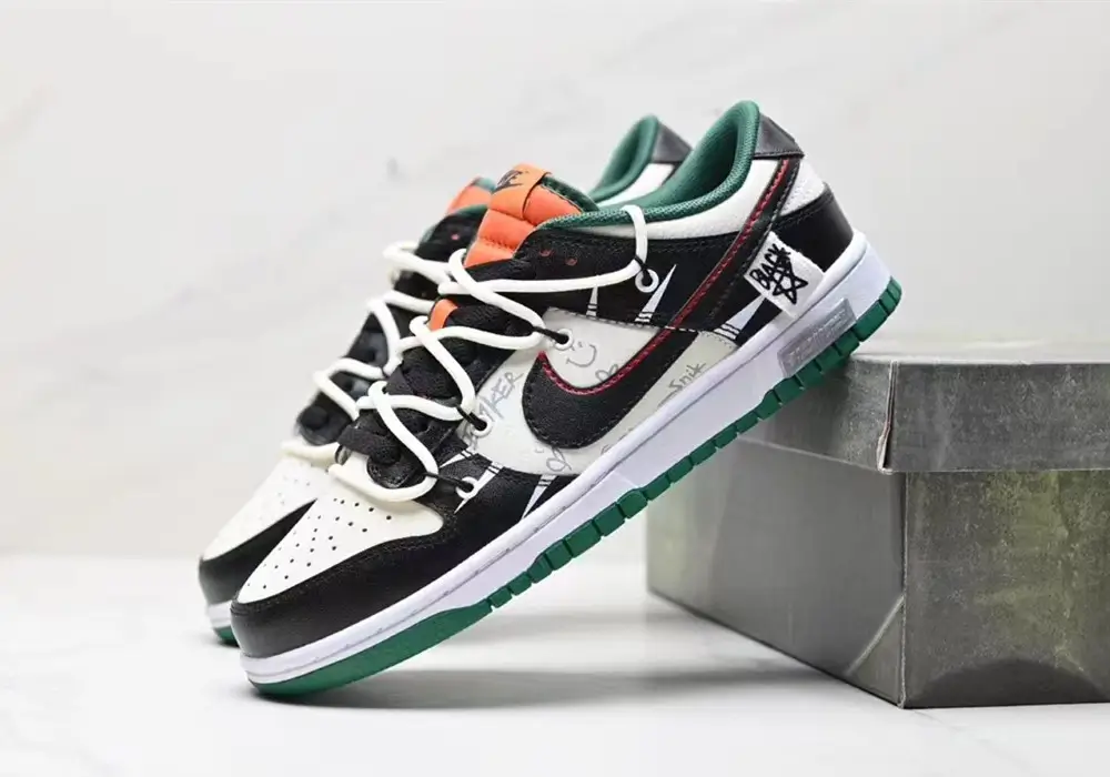 Nike SB Dunk Low-black/white