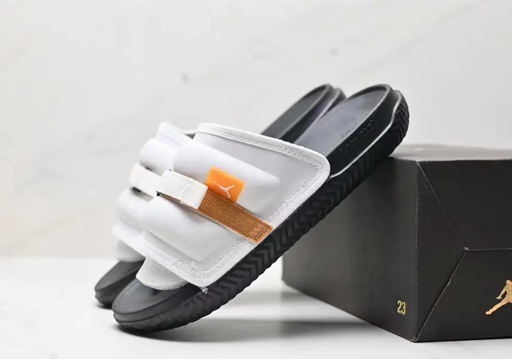 Air Jordan Super Play slippers-white/black