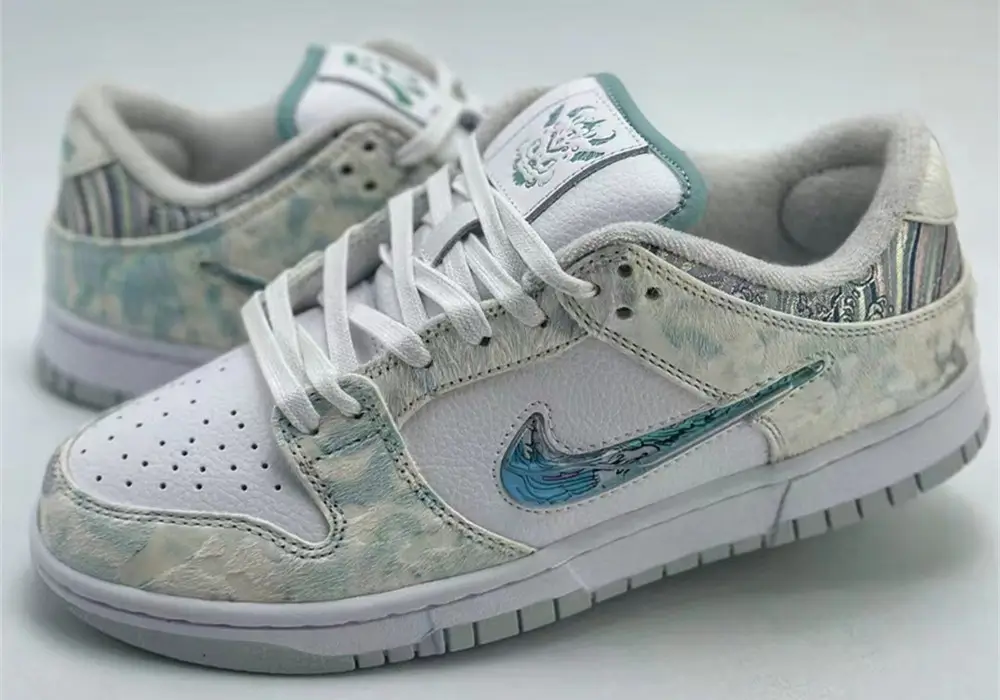 Nike Dunk Low Steam Puppet-lace guard