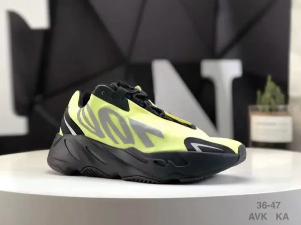 YEEZY BOOST 700 "Phosphor"