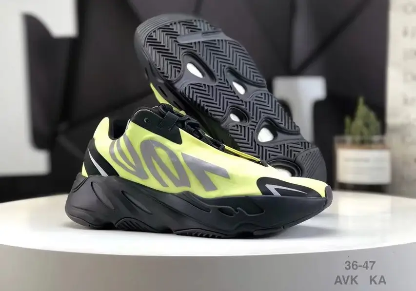 YEEZY BOOST 700 "Phosphor"