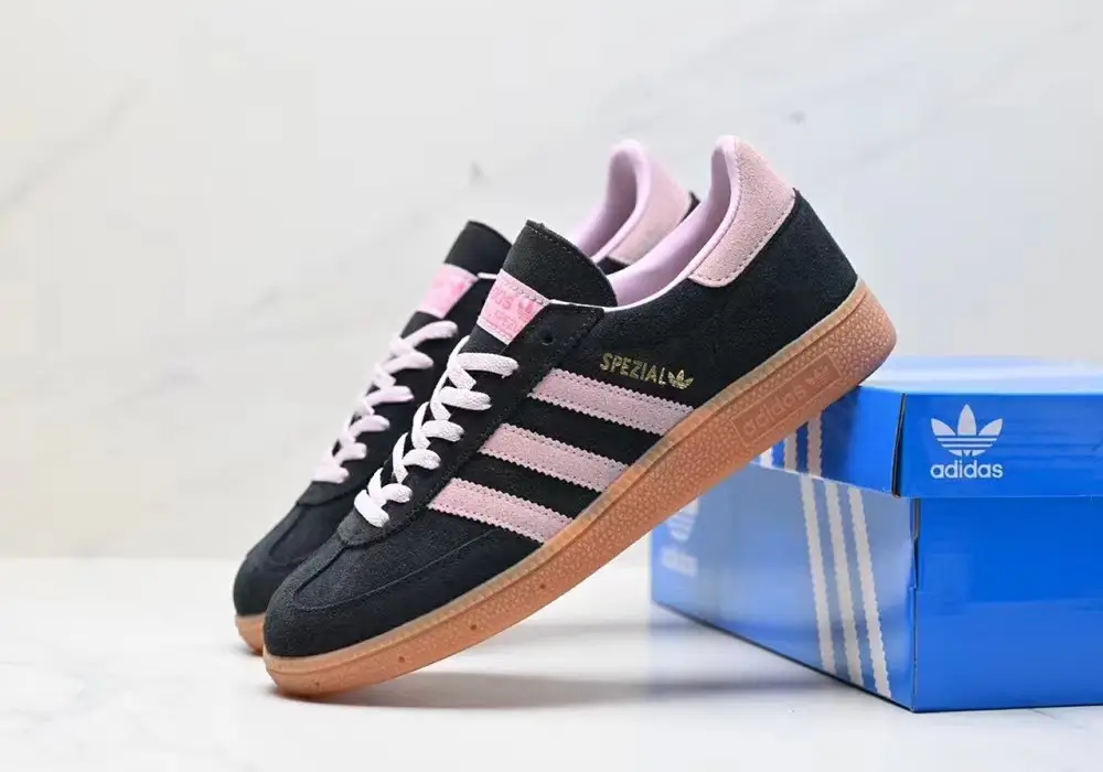 Handball Spezial "pink/black"