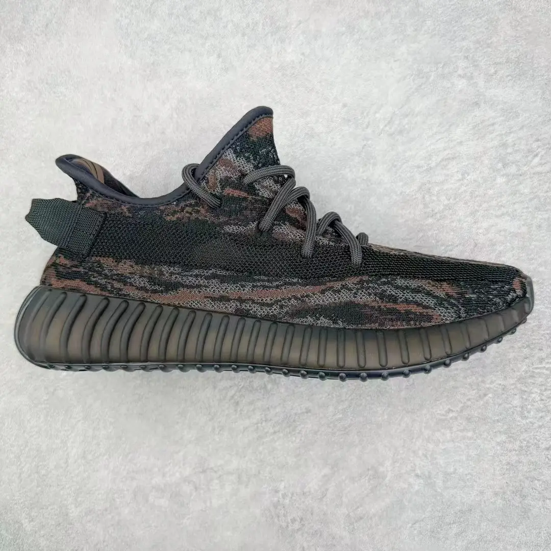 Yeezy 350 V2-black