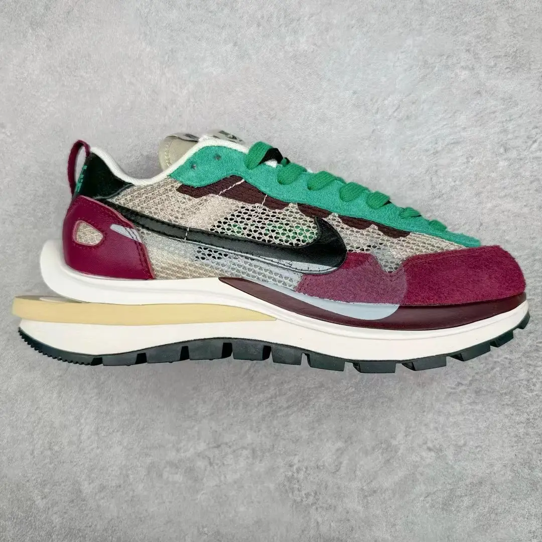 Sacai x NK-green/burgundy