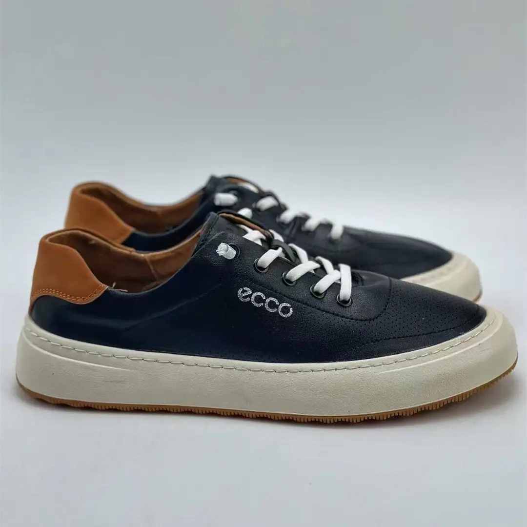 ECCO Soft 7 "black"-side overlay