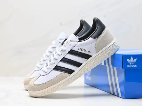 Handball Spezial "white"