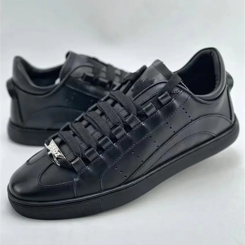 Black Dsquared2-quarter