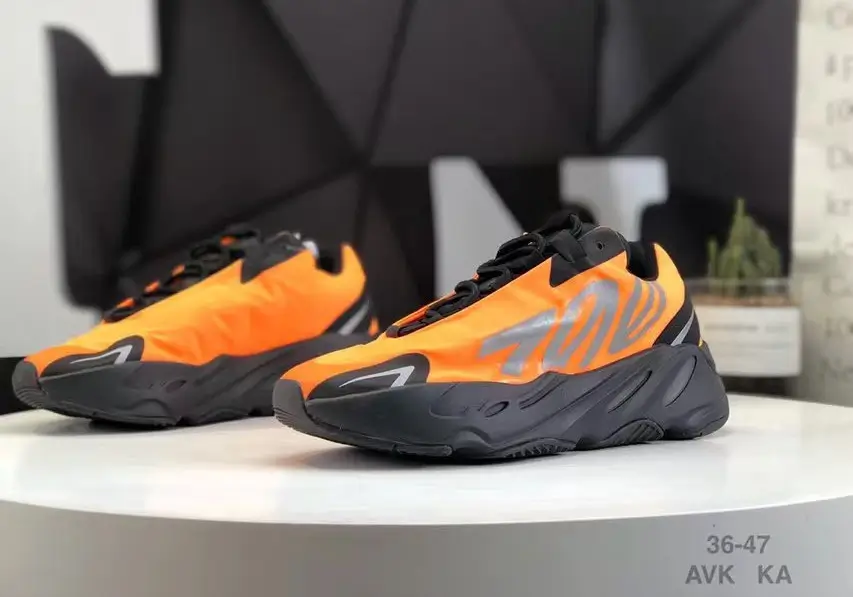 YEEZY BOOST 700 "ORANGE"