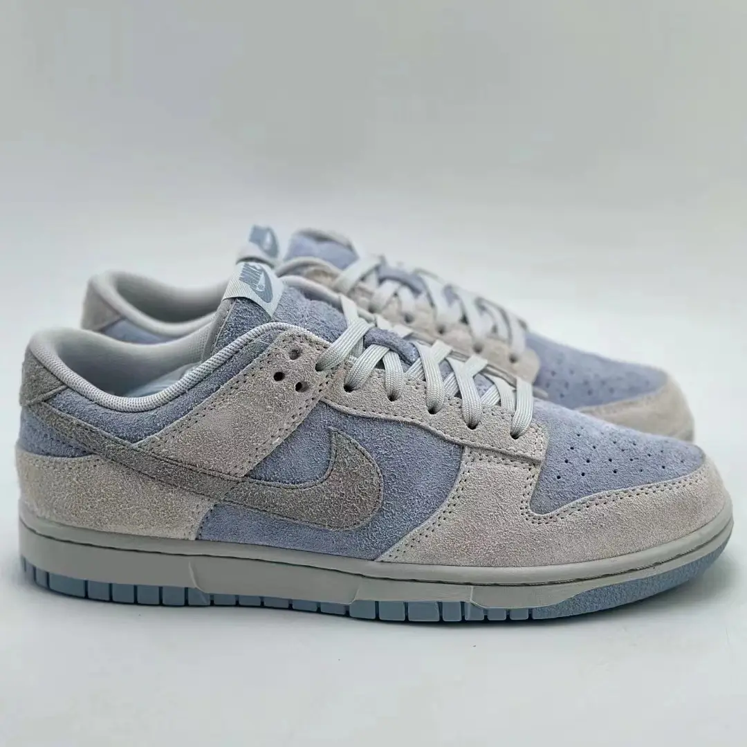 NIKE SB Dunk Low side overlays