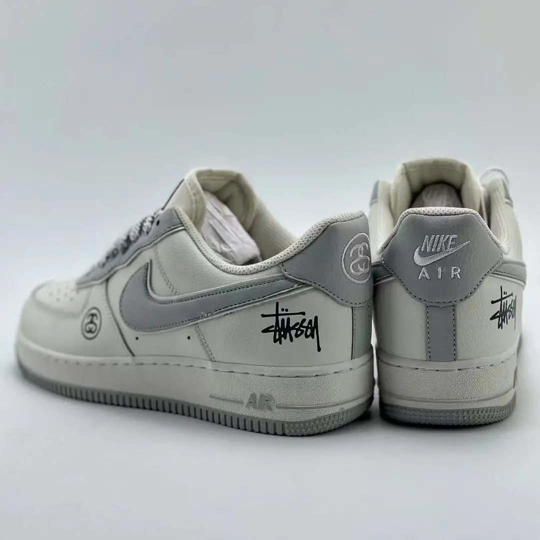 Air Force 1 Low Stussy - heel