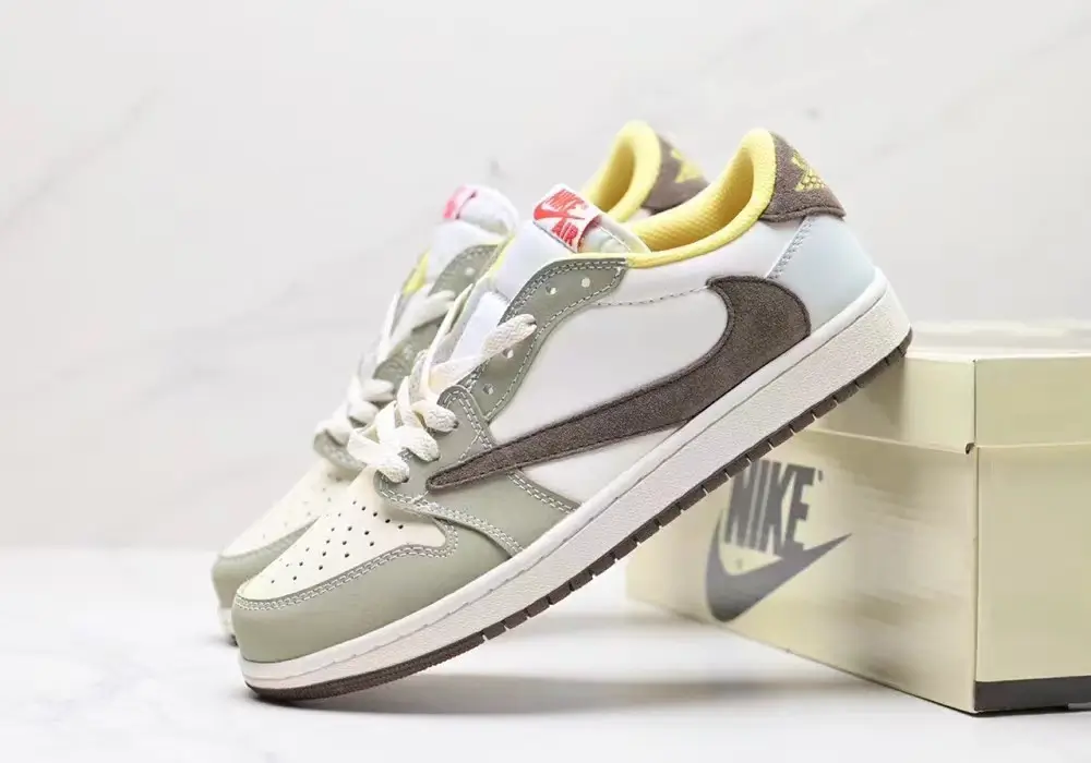 Travis Scott AJ1 - "creamy brown/olive"