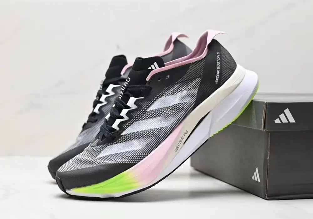 Adizero Boston 12-black/volt