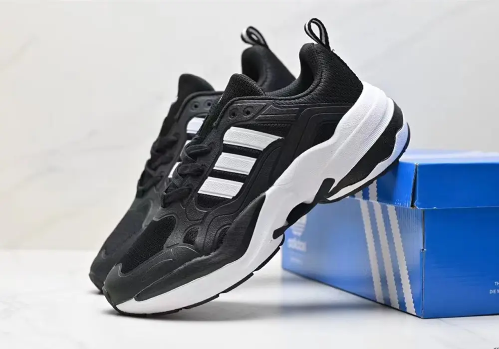 adidas Maxxcetus-black/white