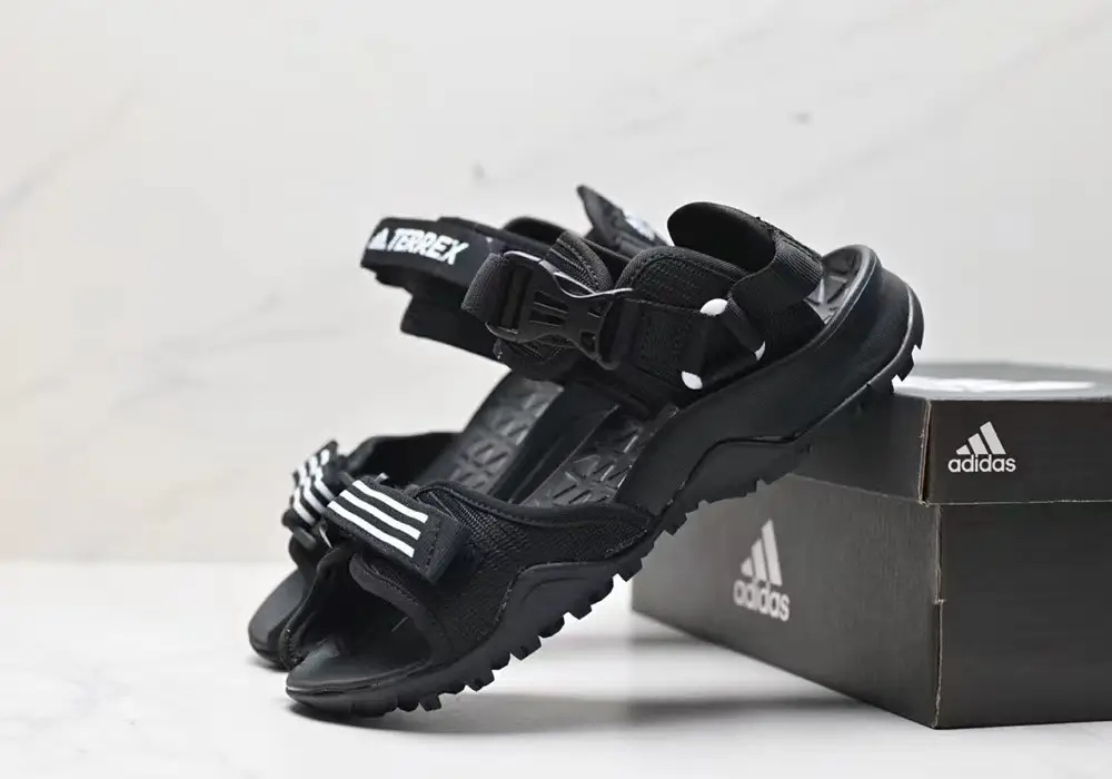 adidas Sandal-black