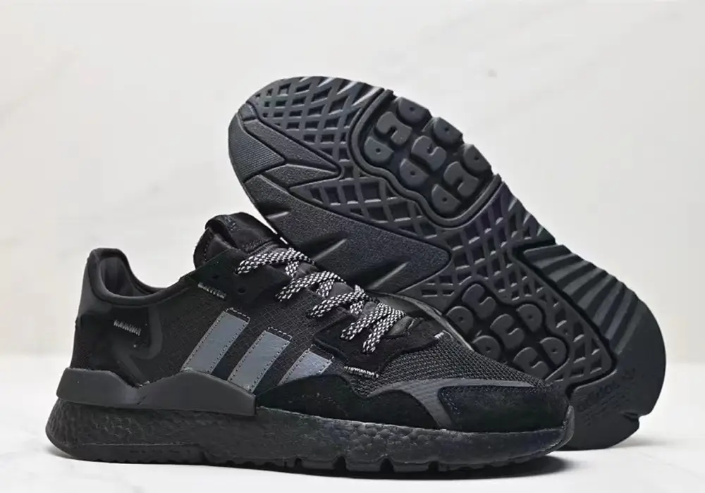 Nite Jogger Boost "black"