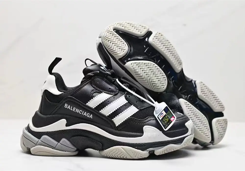 Balenciaga Triple S-black/white