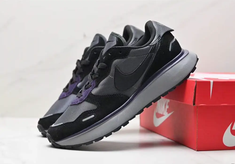 NIKE PHOENIX WAFFLE black