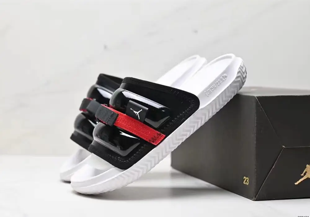 Air Jordan Super Play slippers-panda