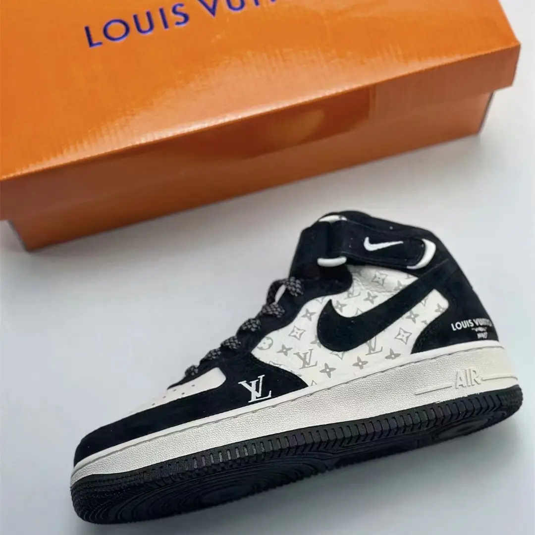 Air Force 1 Mid 07 x Louis Vuitton midsole