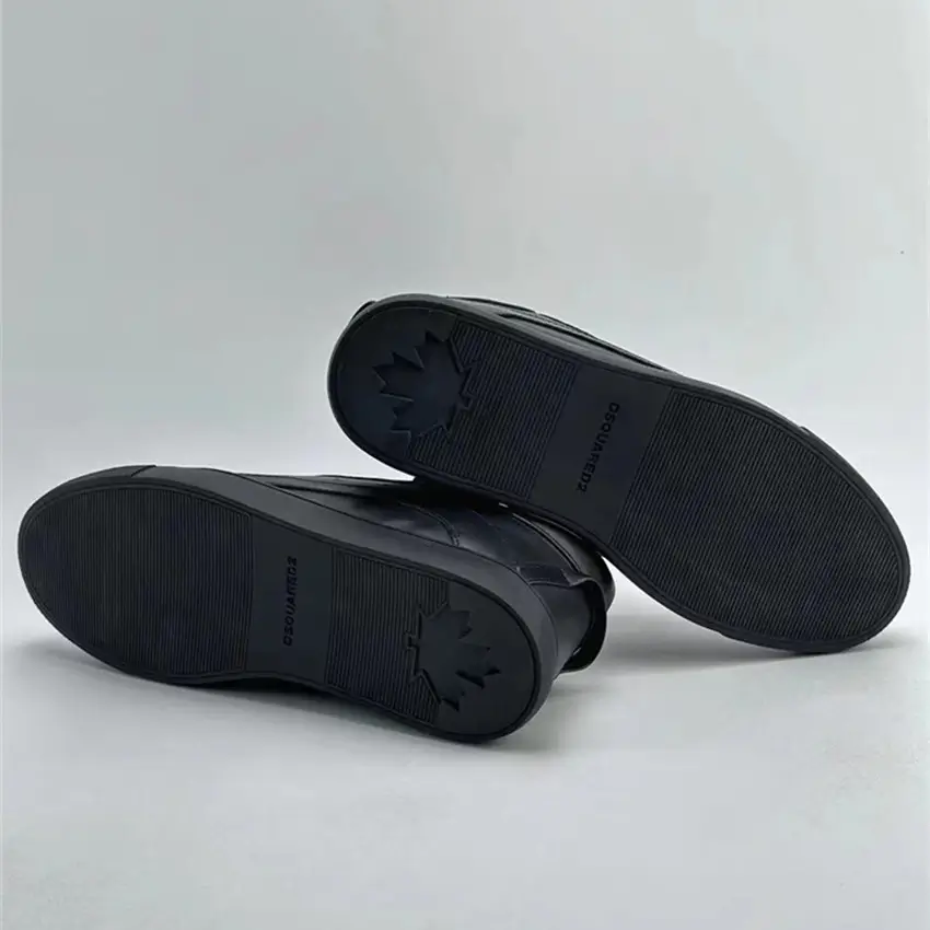 Black Dsquared2-outsole