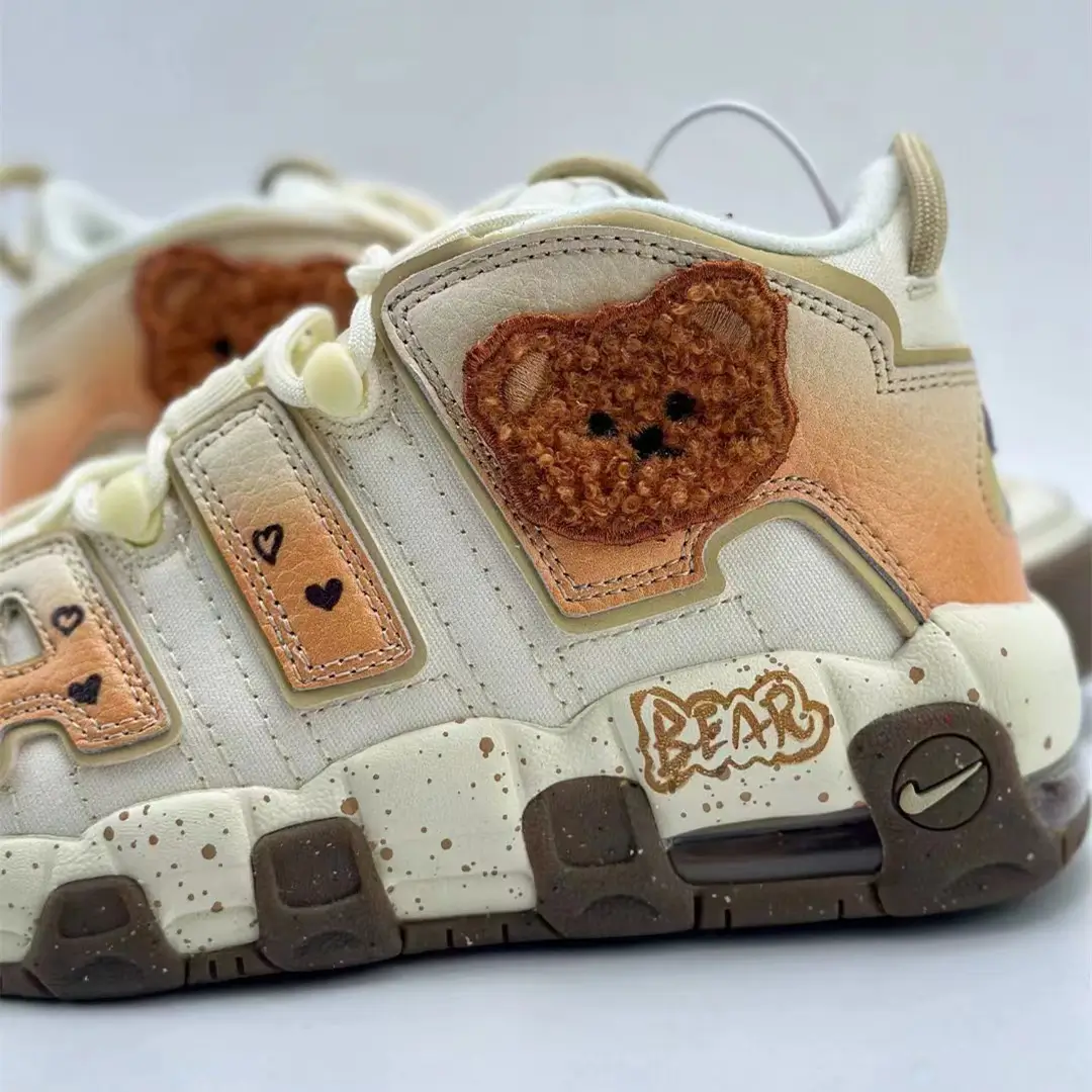 Air More Uptempo-bear