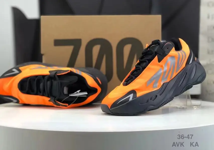 YEEZY BOOST 700 "ORANGE"