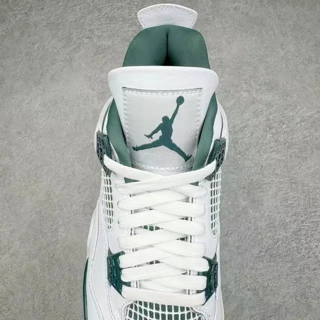 AJ4 | FQ8138-103