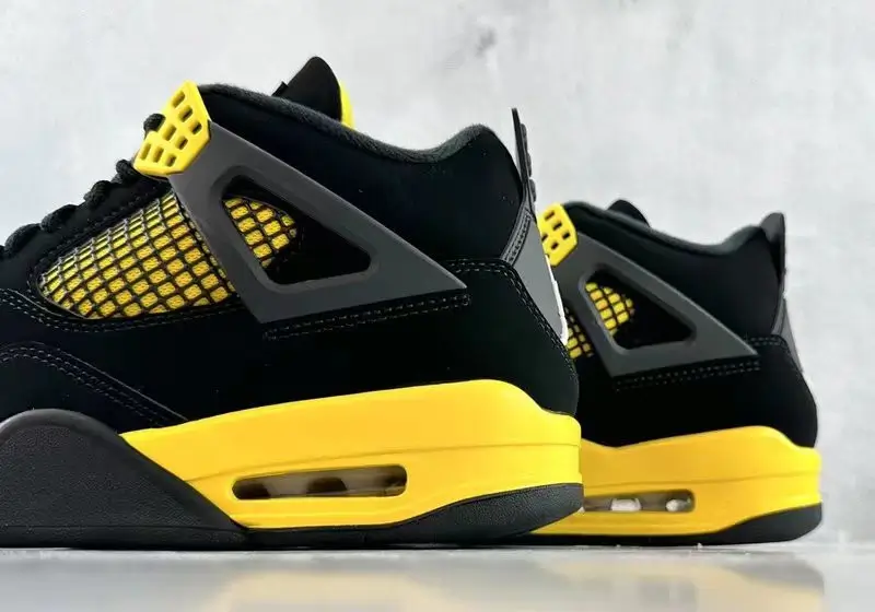 AJ4 "Thunder" | DH6927-017