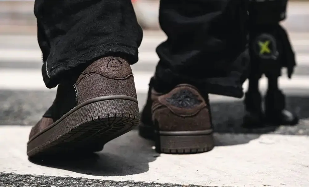 AJ1 Low "Velvet Brown"